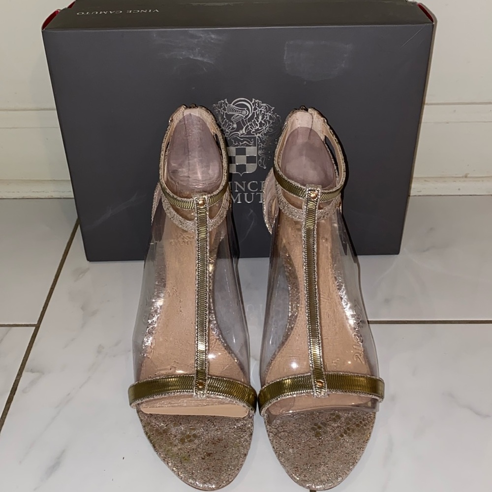 Vince Camaro size 10 worn once with box